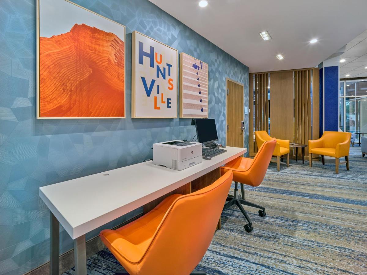 Holiday Inn Express - Huntsville Space Center By Ihg Bagian luar foto