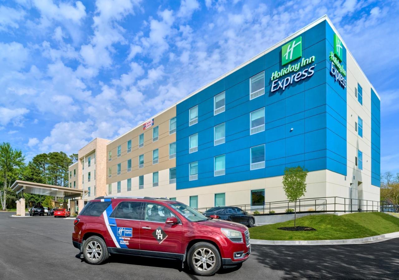 Holiday Inn Express - Huntsville Space Center By Ihg Bagian luar foto