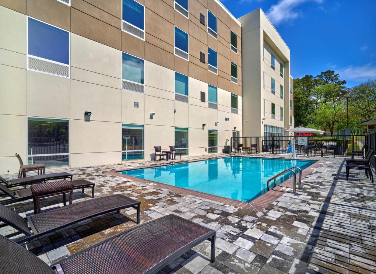 Holiday Inn Express - Huntsville Space Center By Ihg Bagian luar foto