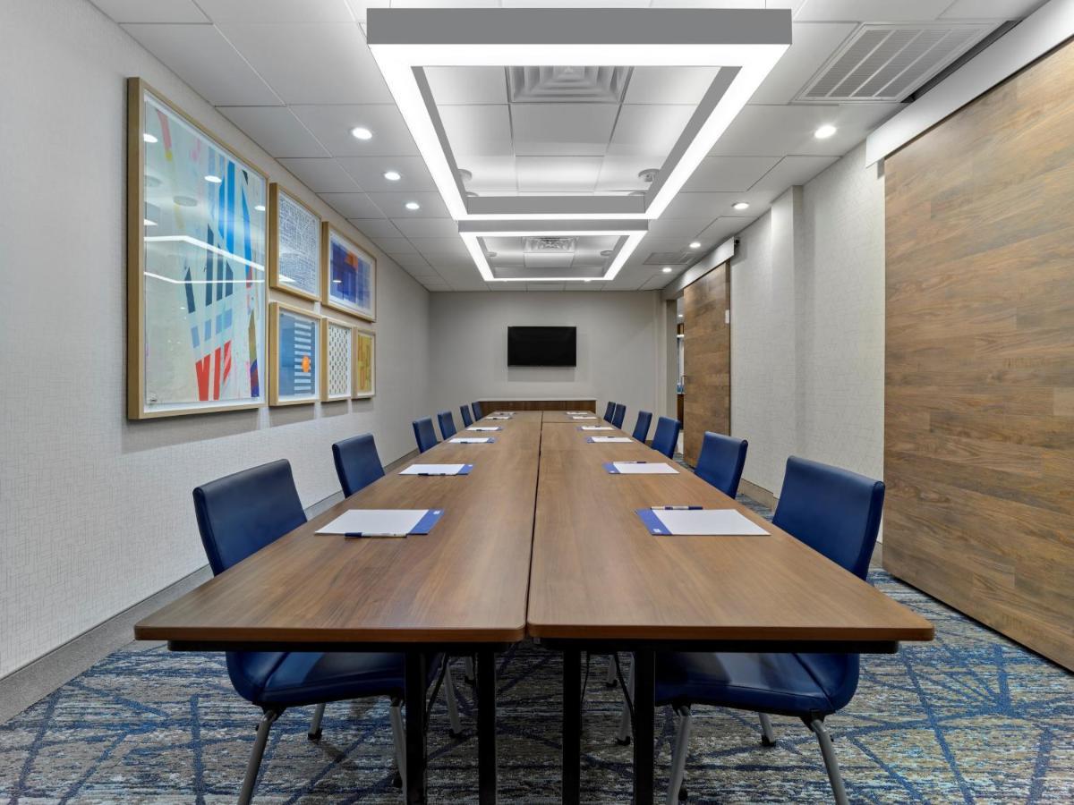 Holiday Inn Express - Huntsville Space Center By Ihg Bagian luar foto