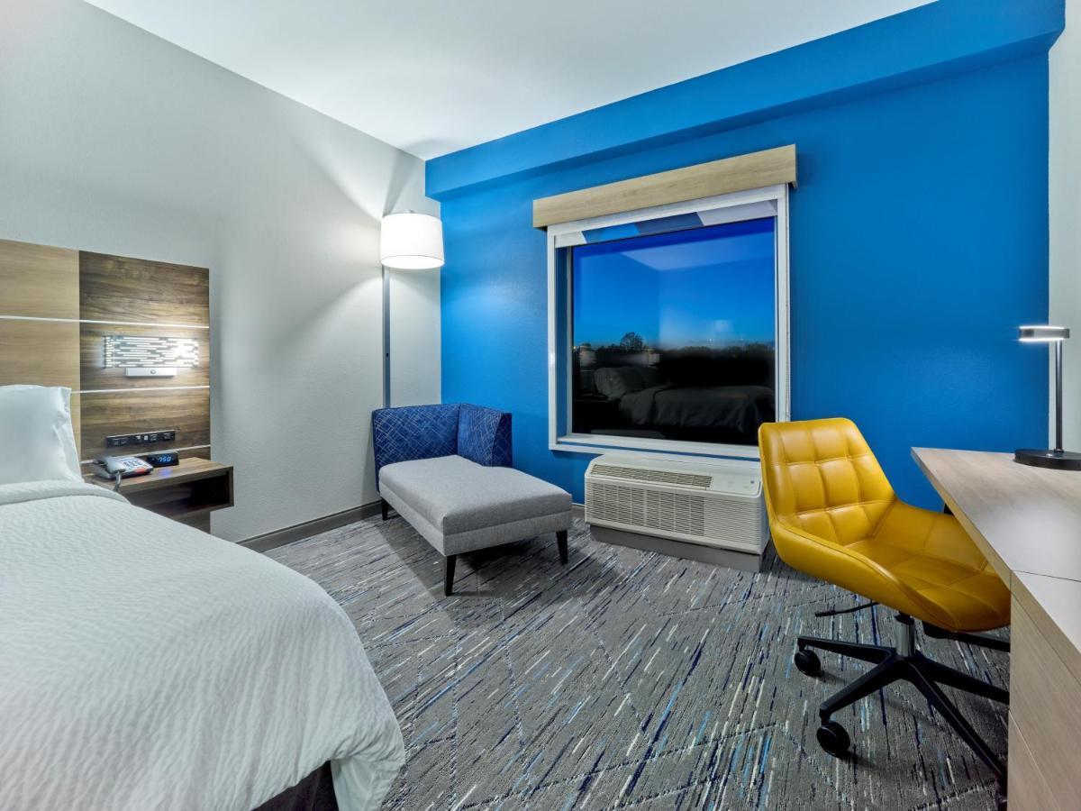 Holiday Inn Express - Huntsville Space Center By Ihg Bagian luar foto